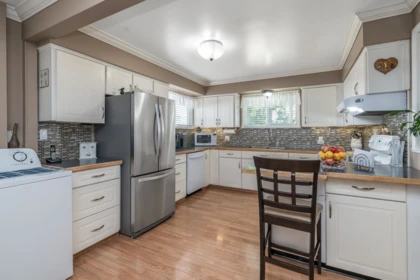 Powder Room Photo of 8726 154b Street, Surrey, BC