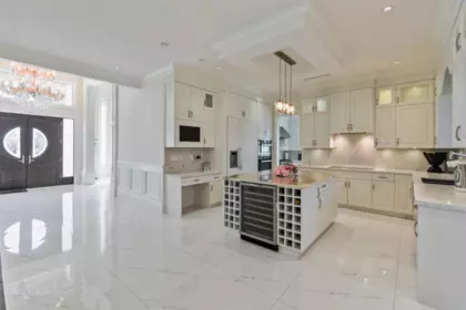 Kitchen Island Photo of 8371 Mowbray Road, Richmond, BC
