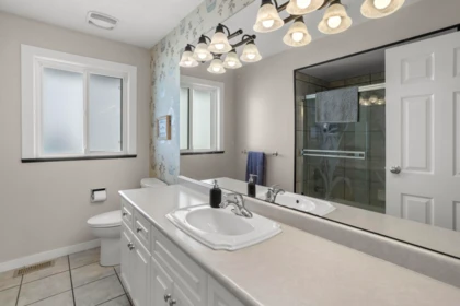Basement Recreation Room Photo of 34629 Ascott Avenue, Abbotsford, BC
