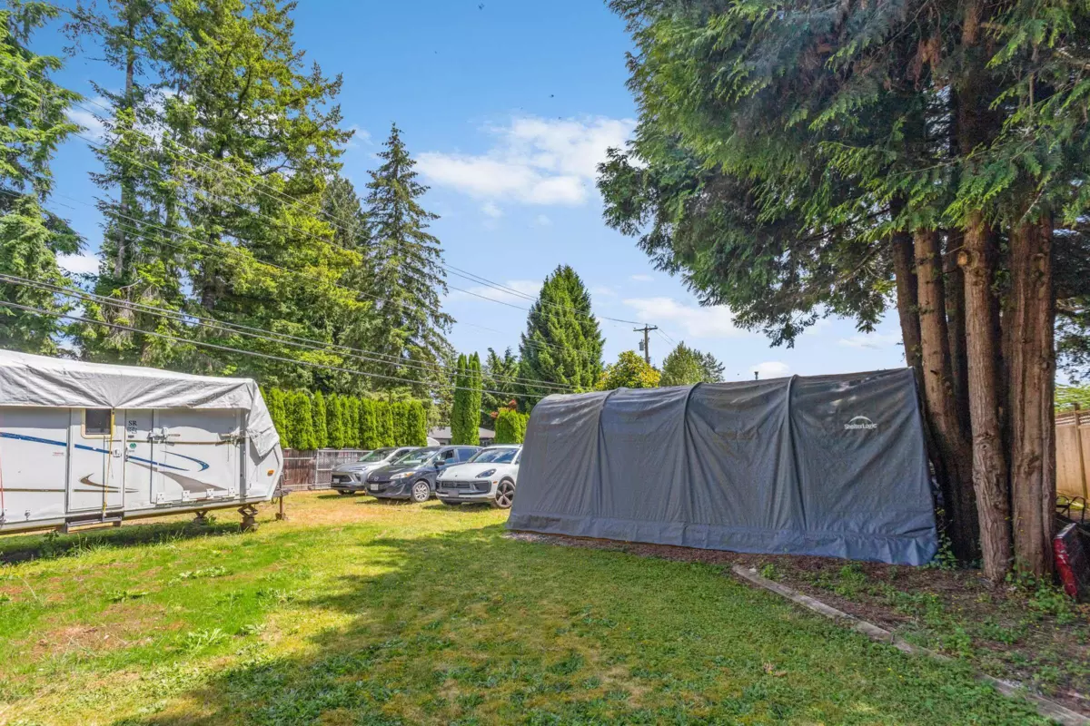 Family Room Photo of 11155 Princess Street, Maple Ridge, BC