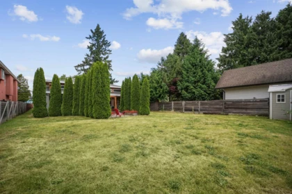 Front Yard Photo of 11860 75a Avenue, Delta, BC
