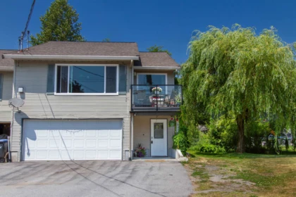 1491 Judd Road, Squamish, BC, Squamish — Half Duplex for sale
