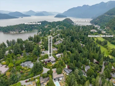 Playground / Recreational Area Near 6210 Overstone Drive, West Vancouver, BC