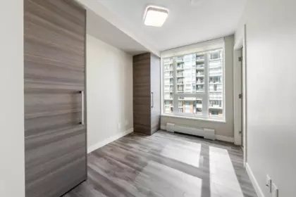 Walk-In Closet Photo of 805 13398 104 Avenue, Surrey, BC