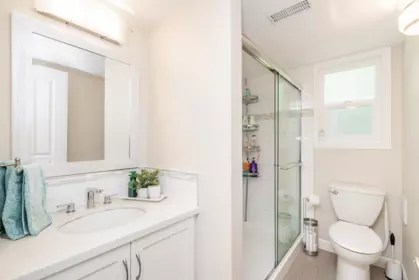 Hallway Photo of 20151 37 Avenue, Langley, BC