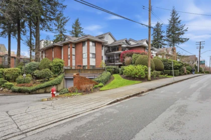 Hot Tub / Spa Photo of 109 15270 17 Avenue, Surrey, BC