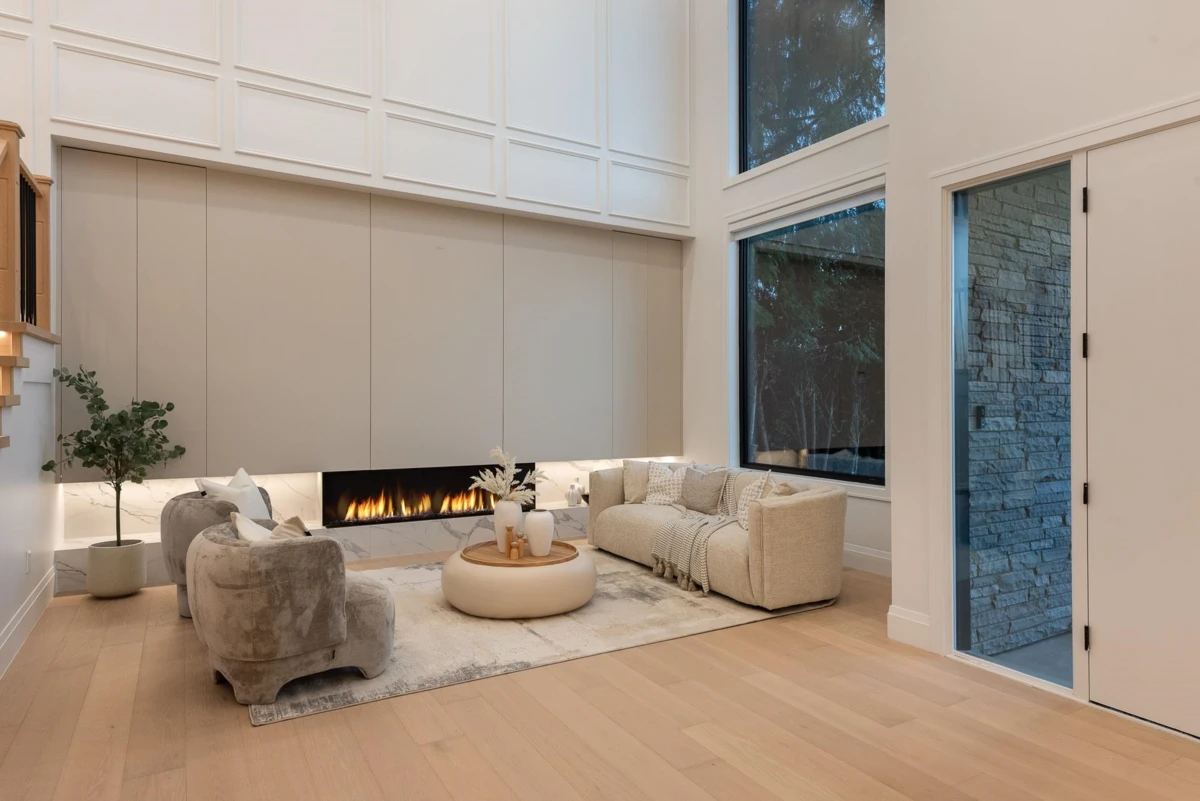 Living Room Photo of 805 Prospect Street, Coquitlam, BC