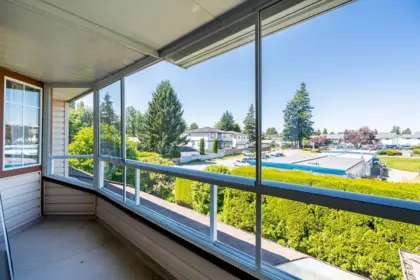 Garage Interior Photo of 25 32659 George Ferguson Way, Abbotsford, BC
