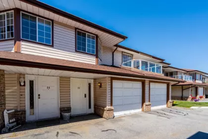 Outdoor Kitchen Photo of 25 32659 George Ferguson Way, Abbotsford, BC