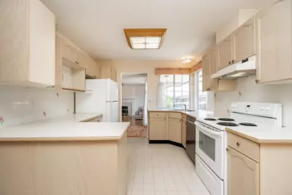 Primary Bathroom Photo of 25 32659 George Ferguson Way, Abbotsford, BC