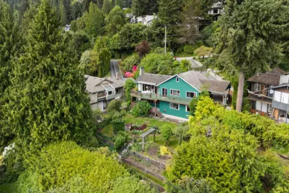 2660 Queens Avenue, West Vancouver, BC, West Vancouver — Single Family Residence for sale