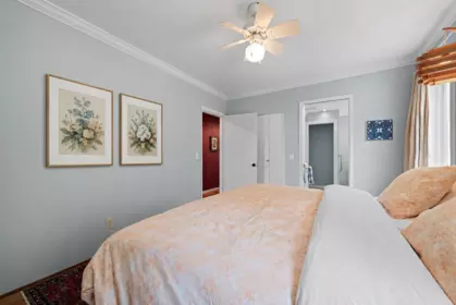 Powder Room Photo of 2660 Queens Avenue, West Vancouver, BC