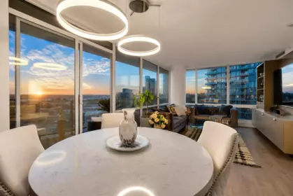 Kitchen Island Photo of 1607 1550 Fern Street, North Vancouver, BC
