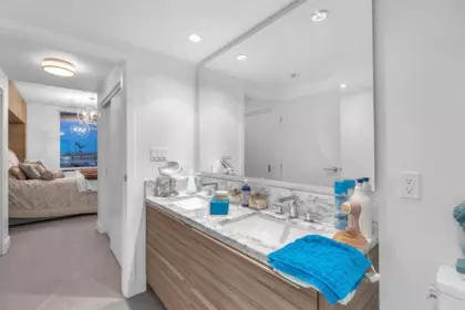 Office / Den Photo of 1607 1550 Fern Street, North Vancouver, BC