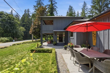 Aerial View of 3552 Beach Avenue, Roberts Creek, BC