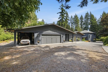 Backyard Photo of 3552 Beach Avenue, Roberts Creek, BC