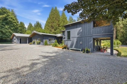 3552 Beach Avenue, Roberts Creek, BC, Roberts Creek — Single Family Residence for sale