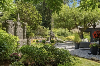 Outdoor Patio Photo of 3552 Beach Avenue, Roberts Creek, BC