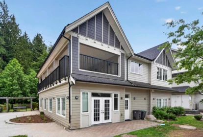 Backyard Photo of 190 13898 64 Avenue, Surrey, BC