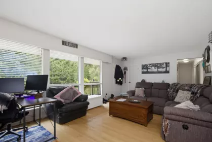 Breakfast Nook Photo of 33539 Dewdney Trunk Road, Mission, BC