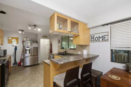 Kitchen Photo of 33539 Dewdney Trunk Road, Mission, BC