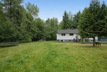 Laundry Room Photo of 33539 Dewdney Trunk Road, Mission, BC
