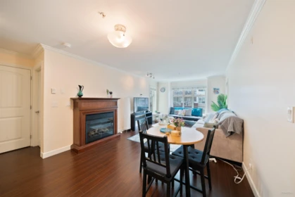 Kitchen Photo of 314 8084 120a Street, Surrey, BC