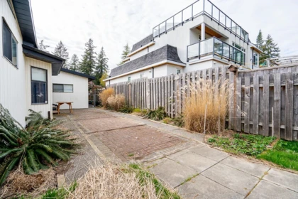Primary Bathroom Photo of 1766 139 Street, Surrey, BC