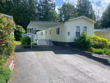 Hallway Photo of 33 2315 198 Street, Langley, BC
