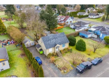 9754 Oak Street, Chilliwack, BC, Chilliwack — Single Family Residence for sale