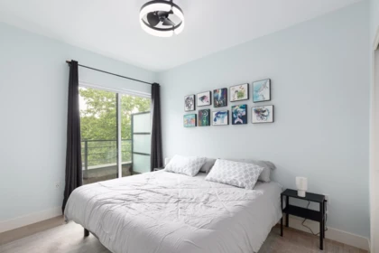 Guest Bathroom Photo of 404 2666 Duke Street, Vancouver, BC