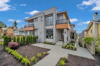 946 Dansey Avenue, Coquitlam, BC, Coquitlam — Half Duplex for sale