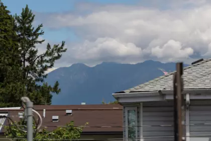 Backyard Photo of 5325 Chester Street, Vancouver, BC