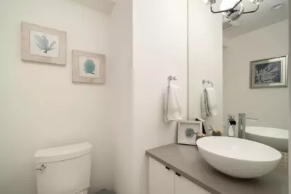 Hot Tub / Spa Photo of 5325 Chester Street, Vancouver, BC