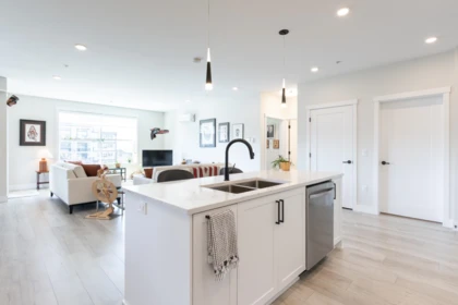 Kitchen Island Photo of 502 22638 119 Avenue, Maple Ridge, BC