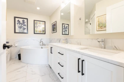 Laundry Room Photo of 502 22638 119 Avenue, Maple Ridge, BC