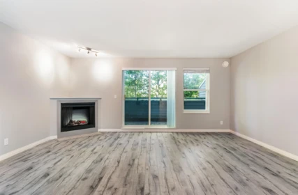 Breakfast Nook Photo of 132 Shoreline Circle, Port Moody, BC