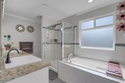 Laundry Room Photo of 5840 134 Street, Surrey, BC