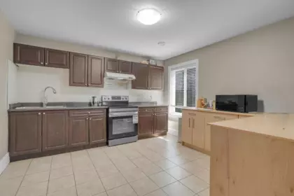 Swimming Pool Photo of 5840 134 Street, Surrey, BC