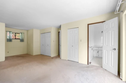 Mudroom Photo of 33746 Dlugosh Avenue, Mission, BC