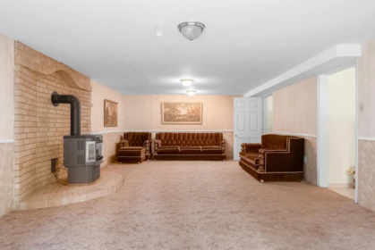 Swimming Pool Photo of 33746 Dlugosh Avenue, Mission, BC