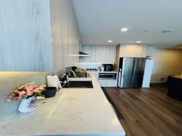 Kitchen Photo of 1905 10750 135a Street, Surrey, BC