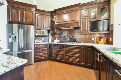 Guest Bathroom Photo of 13421 55a Avenue, Surrey, BC
