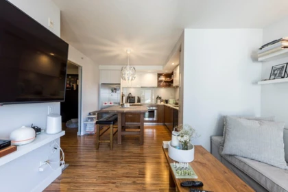 Kitchen Island Photo of 514 111 E 3rd Street, North Vancouver, BC