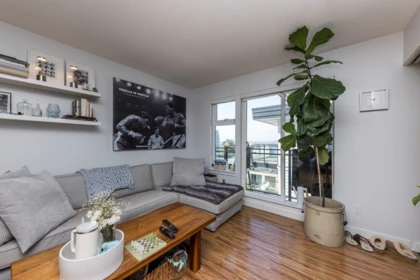 514 111 E 3rd Street, North Vancouver, BC, North Vancouver — Apartment/Condo for sale