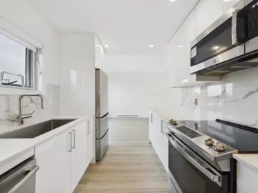 Kitchen Photo of 96 4337 Boundary Road, Richmond, BC