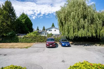 Hot Tub / Spa Photo of 72 21163 Lougheed Highway, Maple Ridge, BC