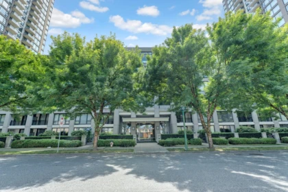 405 7138 Collier Street, Burnaby, BC, Burnaby — Apartment/Condo for sale