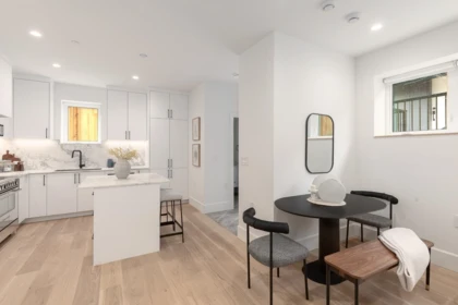 851 E 19th Avenue, Vancouver, BC, Vancouver — Half Duplex for sale