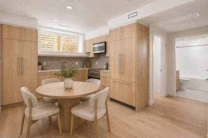 2 595 E 49th Avenue, Vancouver, BC, Vancouver — Townhouse for sale